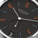 NOMOS Glashütte Tangente 38 Datum Dunkelbunt  - Bild 4