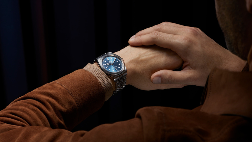 TUDOR_Black Bay31363941_JuwelierDodt_840x480_Impression