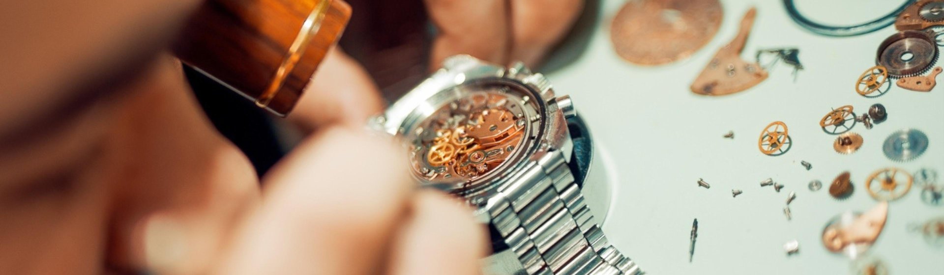 Uhrenservice Slider 3840x1120px