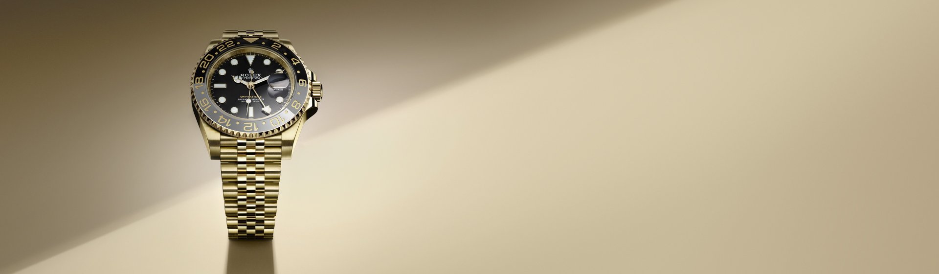 3840x1120 NO-TEXT N-A FF DESKTOP GMT-Master II M126718grnr-0001 STATIC-JPEG