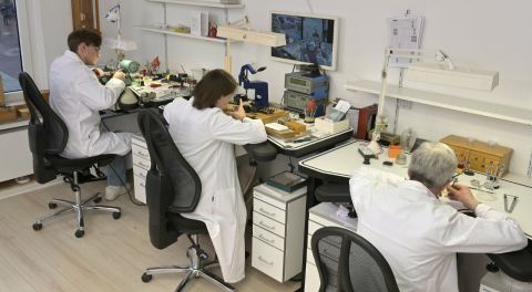 JuwelierDodt_Karriere_Banner_1280x704px JuwelierDodt Karriere Banner 1280x704px